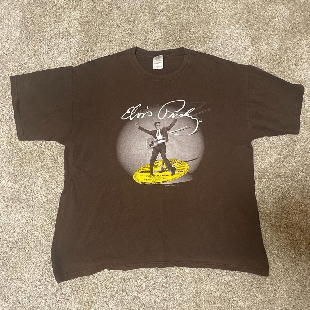 Vintage Brown Elvis Presley Golden Graphic Tee